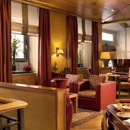 Отель Real Palacio 5*