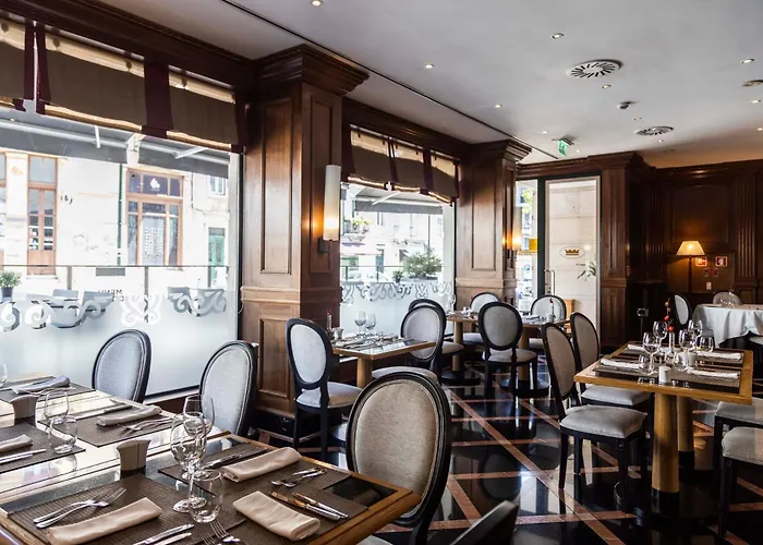 Real Palacio Hotel 5*