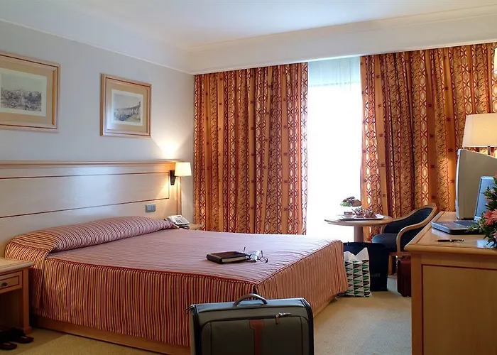 Real Palacio Hotel 5*