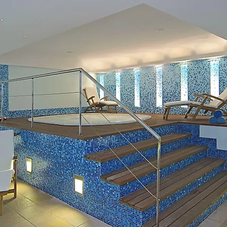 Real Palacio מלון