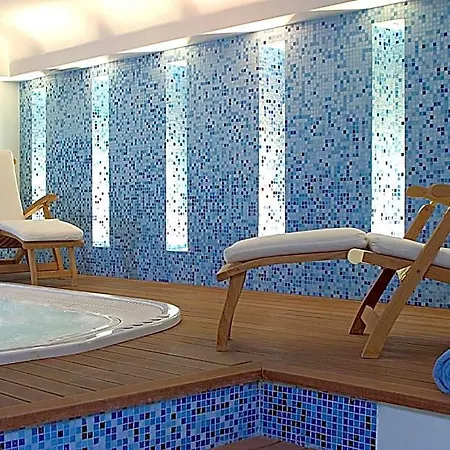 Real Palacio מלון