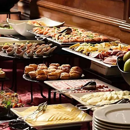Hotel Real Palacio 5*