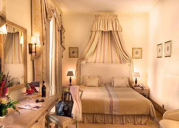 Hotel Real Palacio 5*