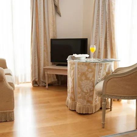 מלון Real Palacio