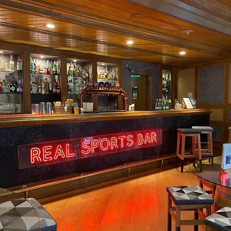 Real Palacio Готель 5*