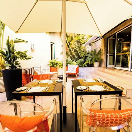 Real Palacio מלון