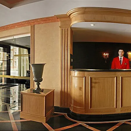 Real Palacio Hotel